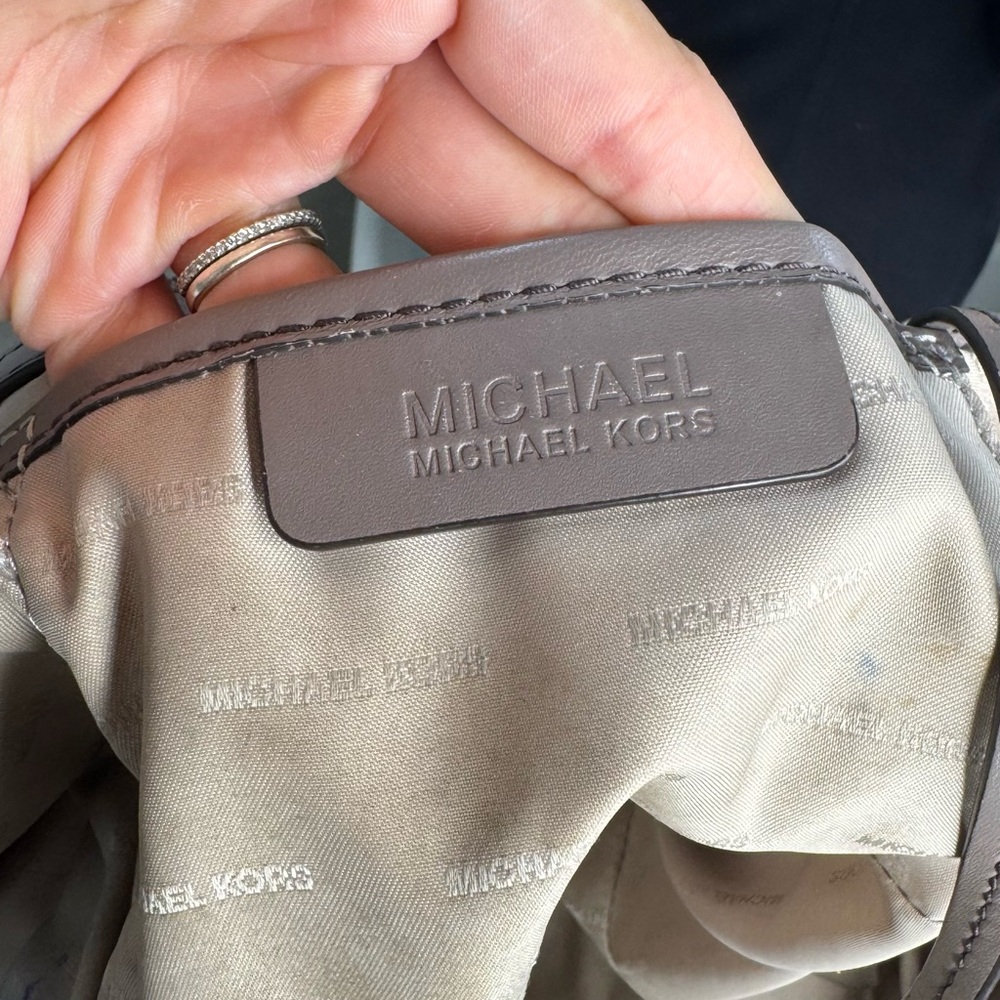 Michael Kors Medium Bucket Tote‎ Taupe Suede & Leather Hobo Shoulder Bag - Picture 7 of 9